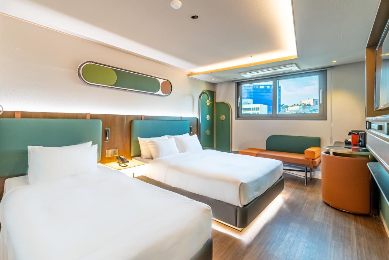 L&L Central Hotel Jeju Eksteriør billede