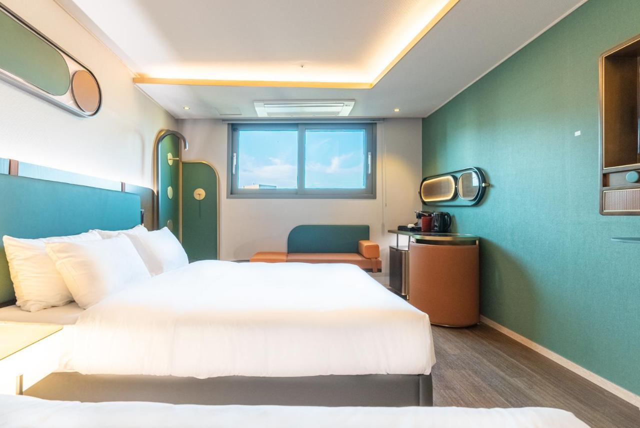 L&L Central Hotel Jeju Eksteriør billede