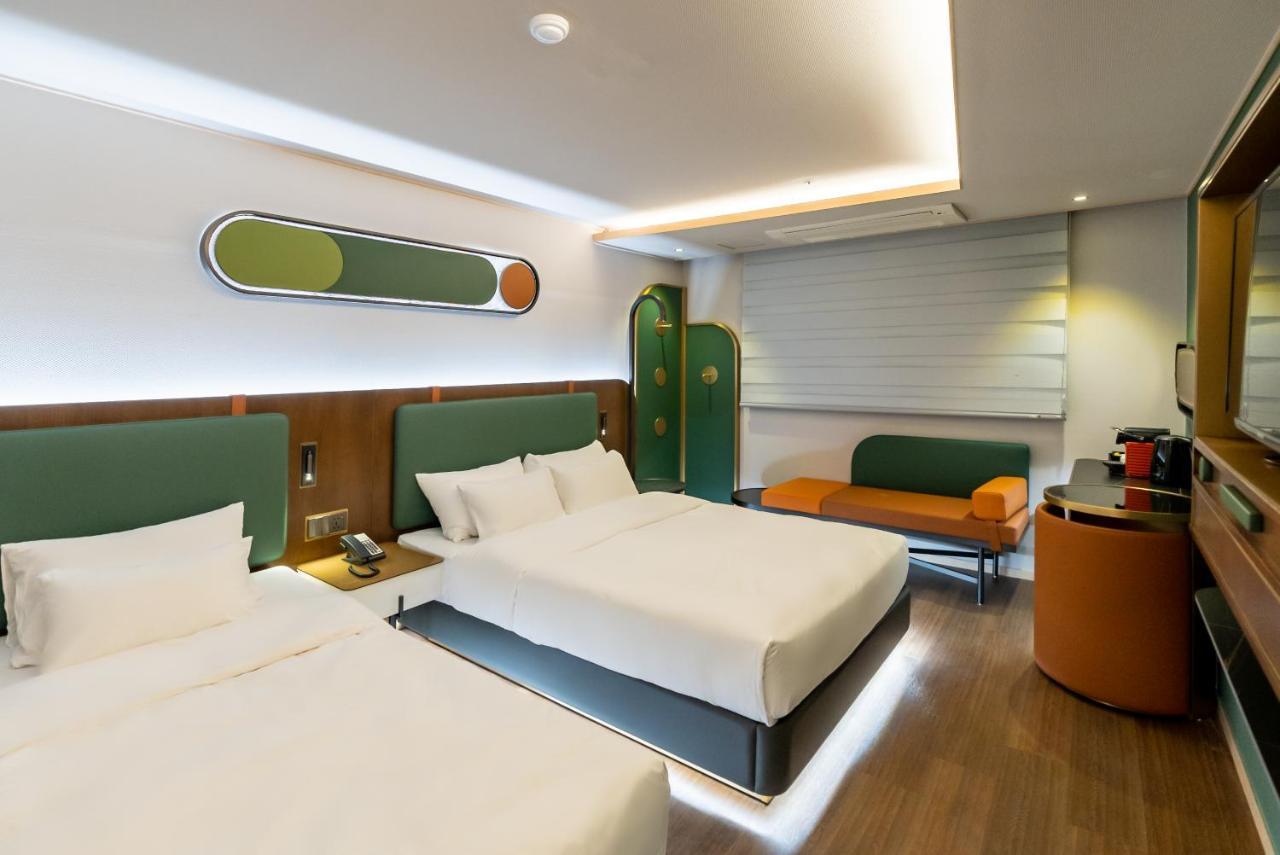 L&L Central Hotel Jeju Eksteriør billede