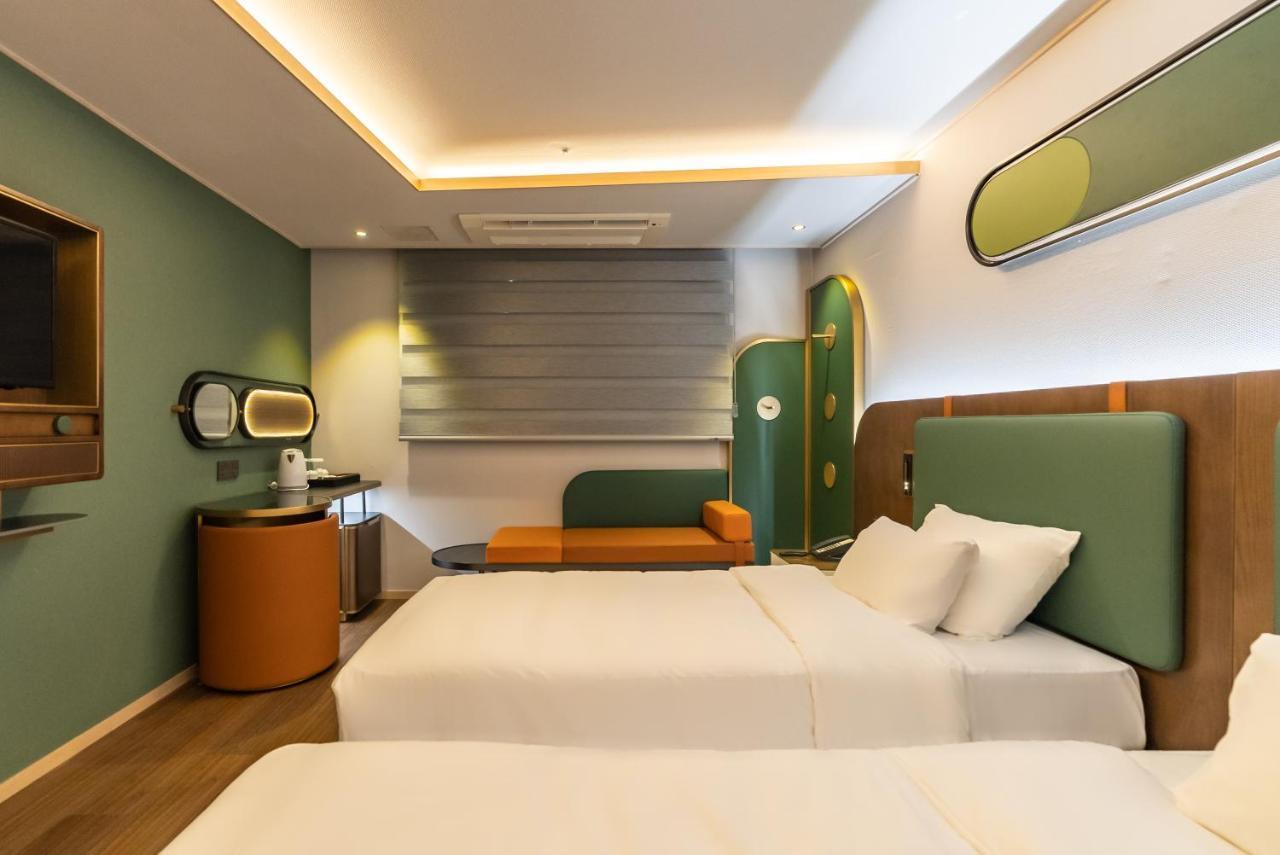 L&L Central Hotel Jeju Eksteriør billede